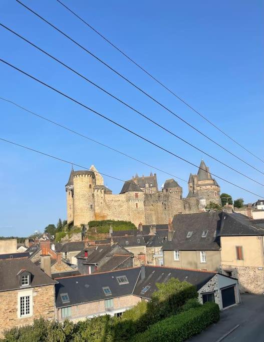 Appartement Calme Et Cosy Proche Centre Vue Chateau Vitre  Exterior photo